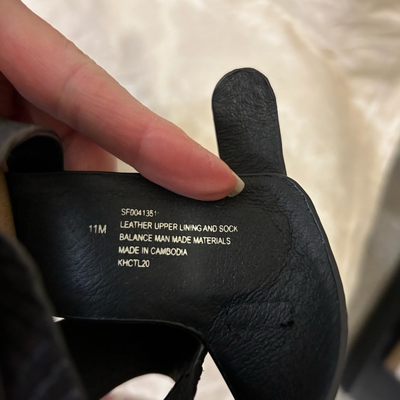 Sofft Pesha in Black Snake 11M - Picture 6 of 12